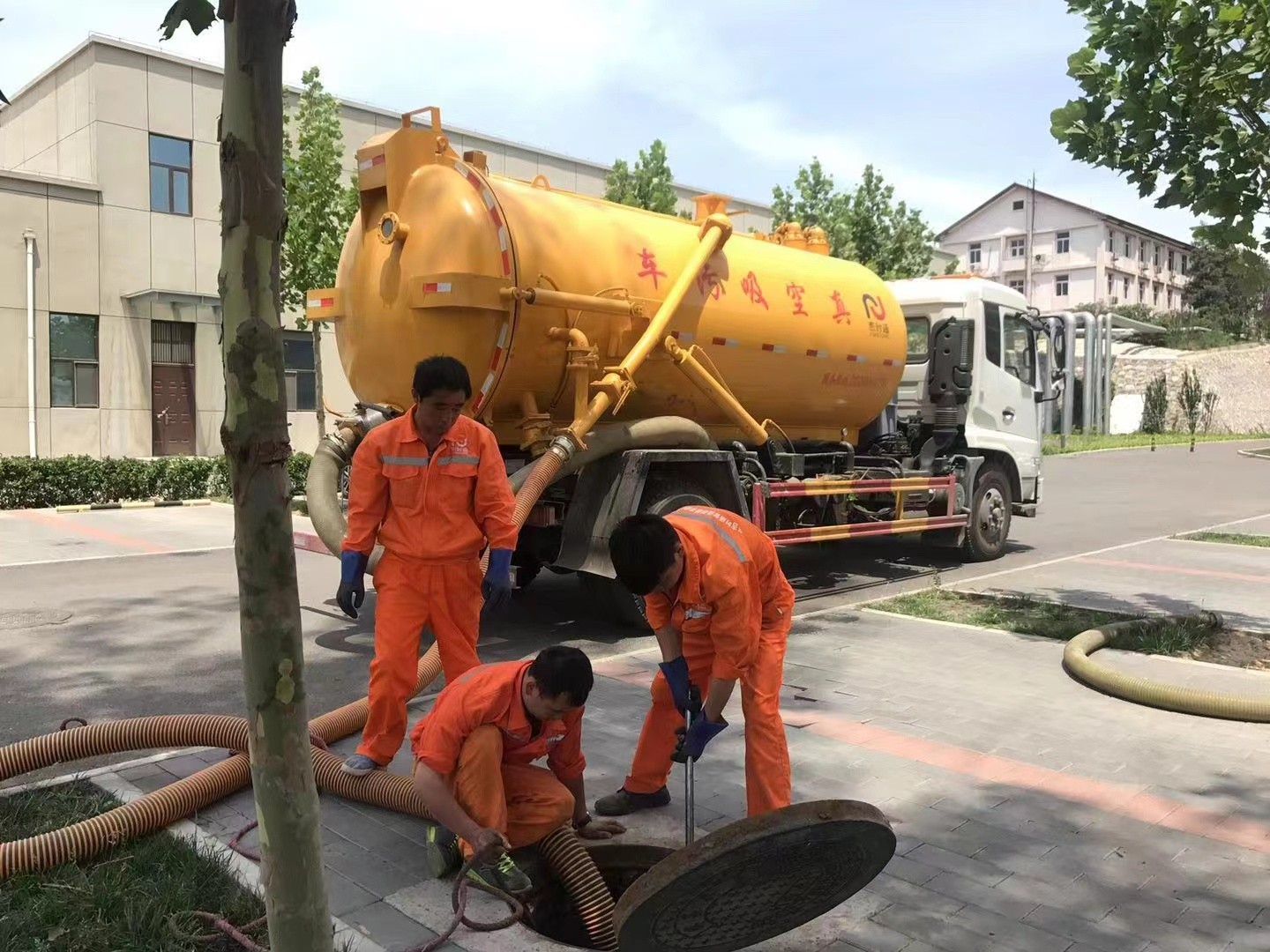 临海化粪池清理与5-8吨吸粪车施工效率分析